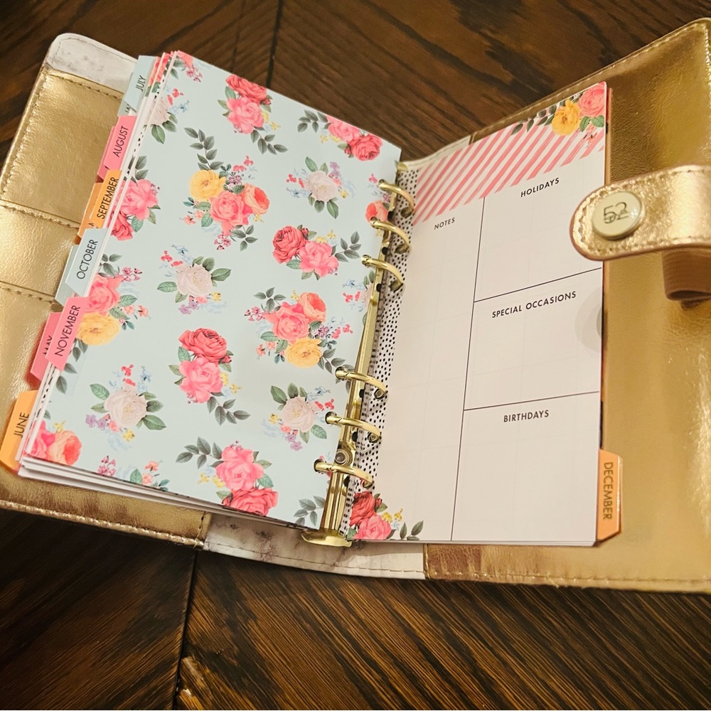 ❌SOLD❌New Agenda 52 Planner, Stickers & Accessories - Picture 6 of 13